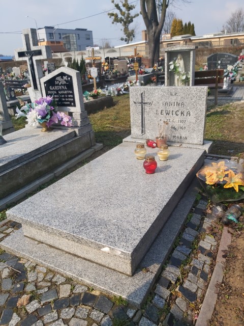 Janina Lewicka 1922 Brzeg - Grobonet - Wyszukiwarka osób pochowanych