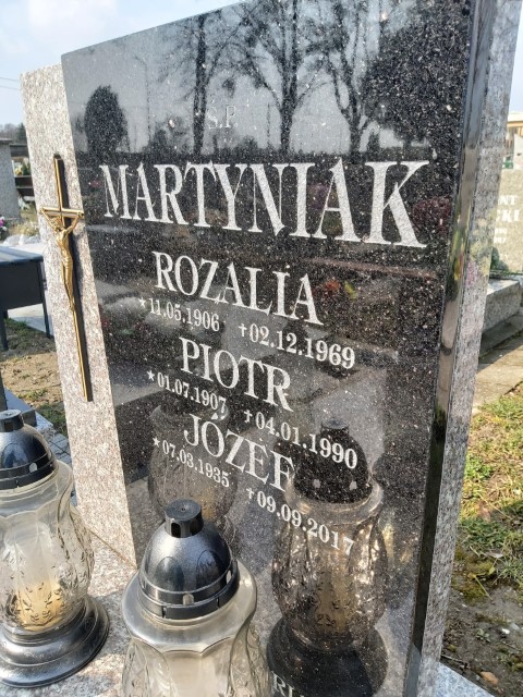 Piotr Martyniak 1907 Brzeg - Grobonet - Wyszukiwarka osób pochowanych