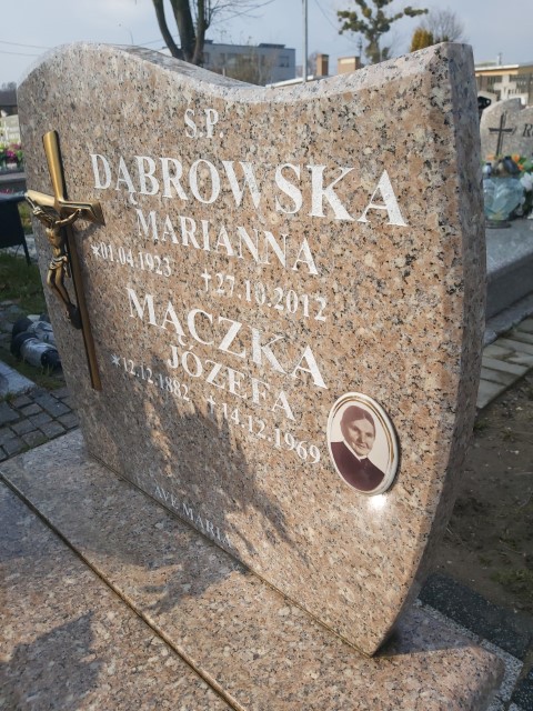 Marianna Dąbrowska 1923 Brzeg - Grobonet - Wyszukiwarka osób pochowanych