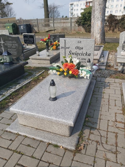 Olga Święcicka 1896 Brzeg - Grobonet - Wyszukiwarka osób pochowanych