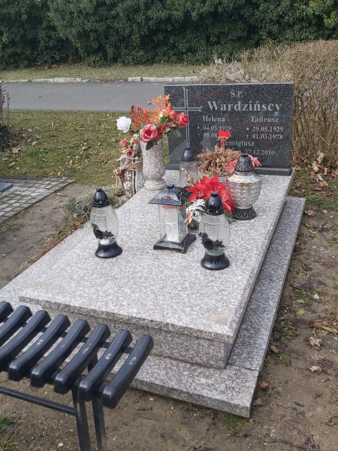 Grób Remigiusz Wardziński