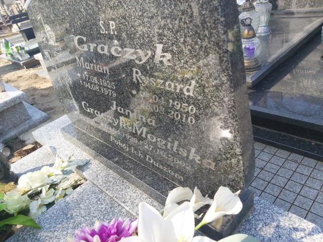 Grób Janina Mogilska