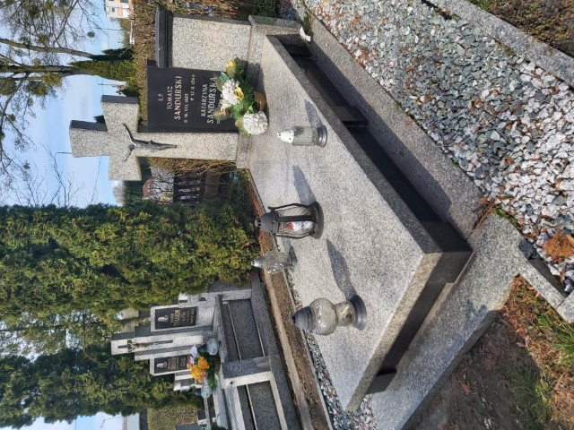 Tomasz Sandurski 1885 Brzeg - Grobonet - Wyszukiwarka osób pochowanych