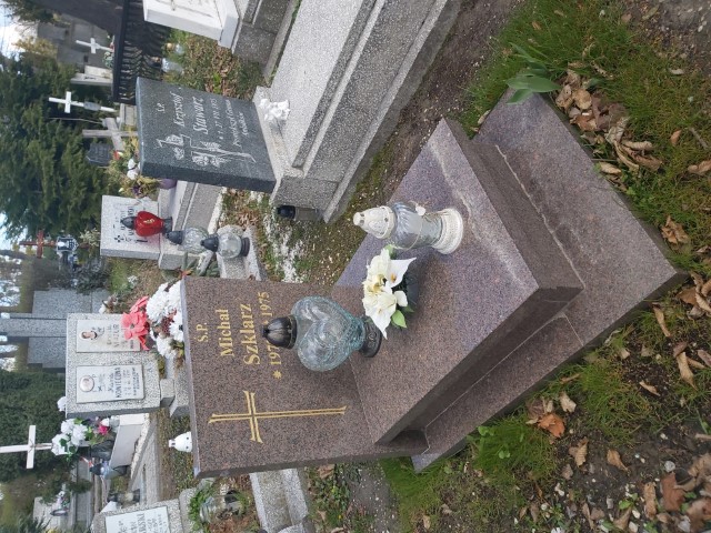 Michał Szklarz 1973 Brzeg - Grobonet - Wyszukiwarka osób pochowanych