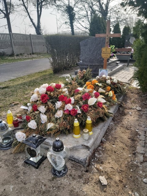 Grób Kazimierz Chabałowski