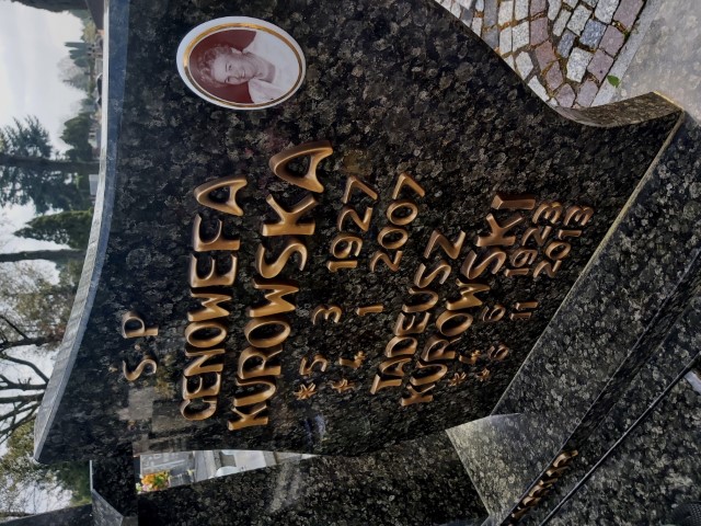 Łucja Jamnicka 1951 Brzeg - Grobonet - Wyszukiwarka osób pochowanych