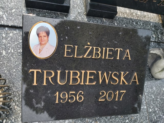 Grób Elżbieta Trubiewska
