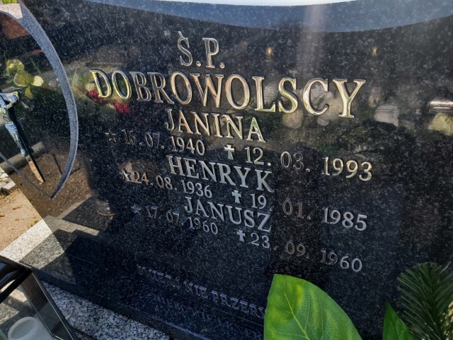 Grób Henryk Dobrowolski