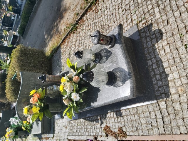 Teresa Niedziółka 1947 Brzeg - Grobonet - Wyszukiwarka osób pochowanych