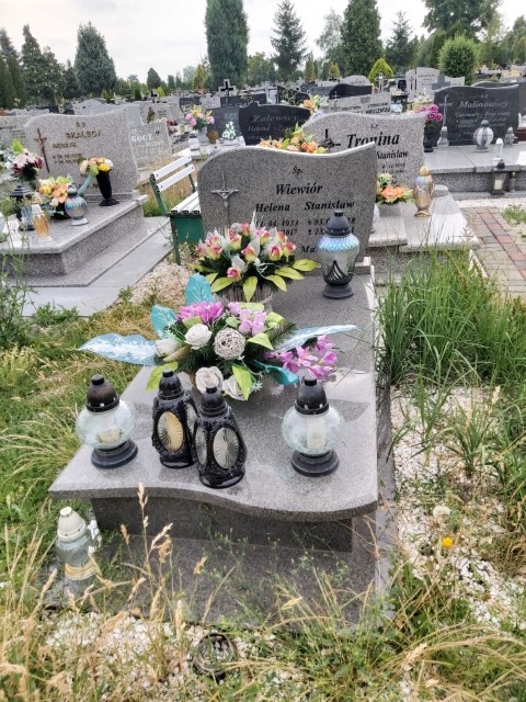 Helena Wiewiór 1933 Brzeg - Grobonet - Wyszukiwarka osób pochowanych