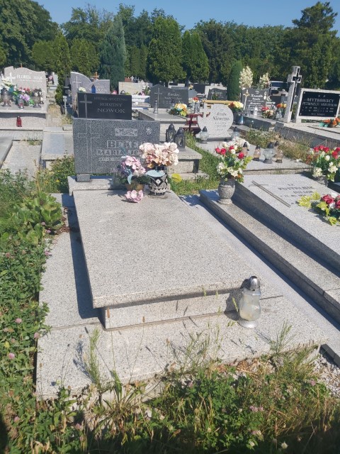 Józef Beker 1921 Brzeg - Grobonet - Wyszukiwarka osób pochowanych