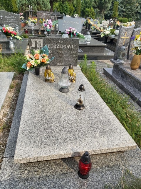 Julia Chorzępa 1915 Brzeg - Grobonet - Wyszukiwarka osób pochowanych