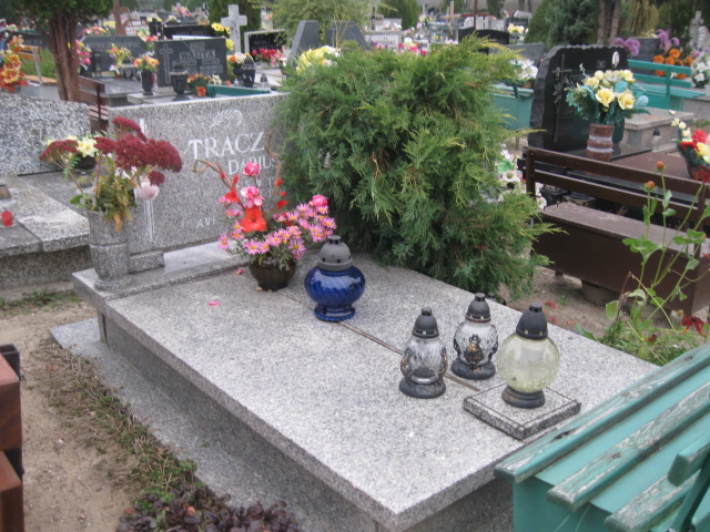 Grób Dariusz Tracz