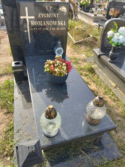 Zygmunt Romanowski 1951 Brzeg - Grobonet - Wyszukiwarka osób pochowanych