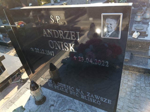 Mirosław Onisk 1967 Brzeg - Grobonet - Wyszukiwarka osób pochowanych