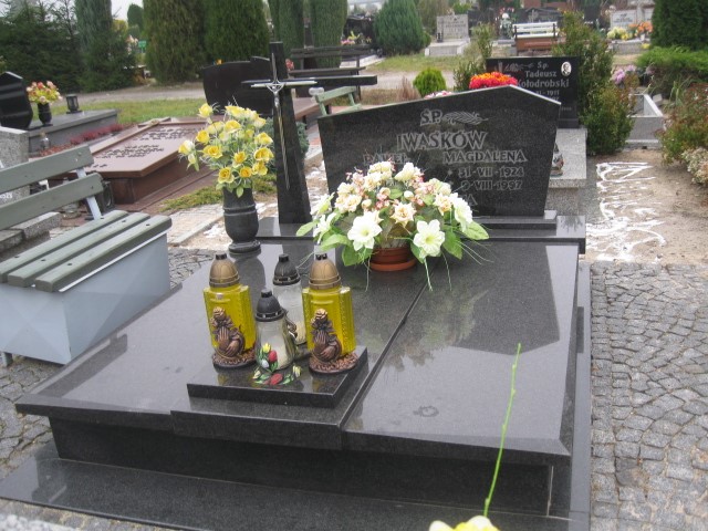 Grób Paweł Iwaśków