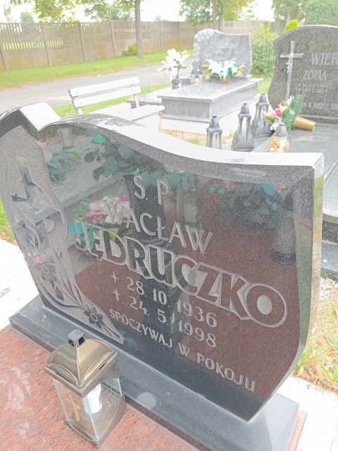 Krzysztof Matuszak  1959 Brzeg - Grobonet - Wyszukiwarka osób pochowanych