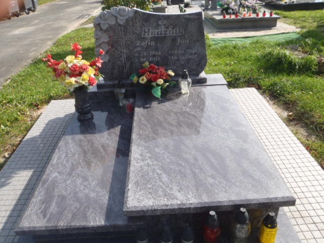 Andrzej Hudziak  1948 Brzeg - Grobonet - Wyszukiwarka osób pochowanych