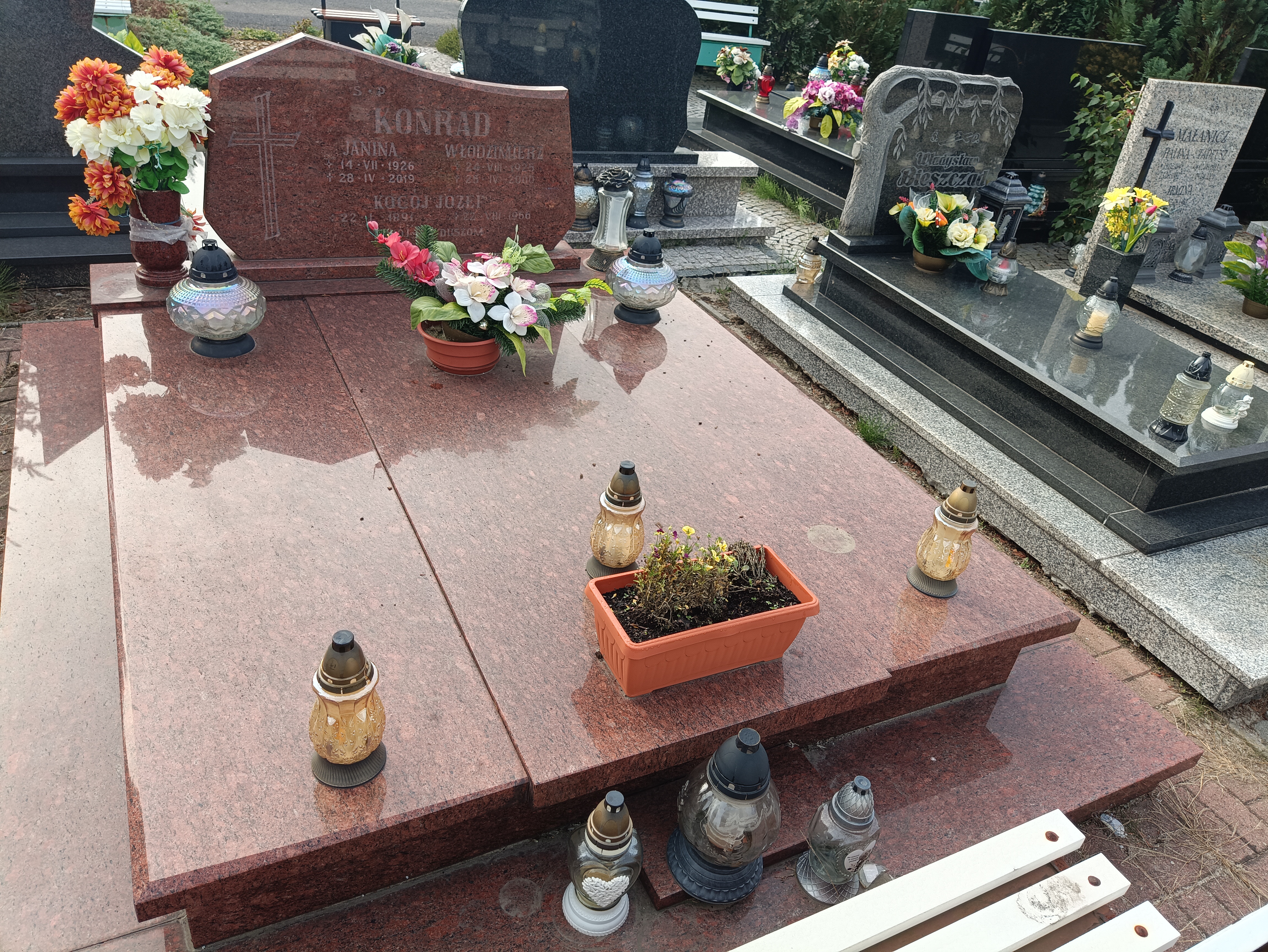 Grób Włodzimierz Konrad