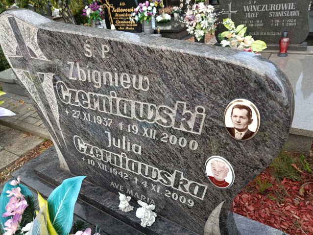 Julia Czerniawska 1942 Brzeg - Grobonet - Wyszukiwarka osób pochowanych